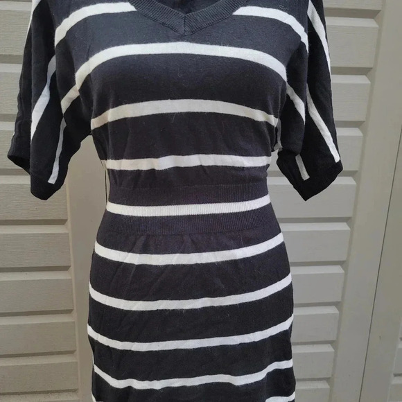 Express Women's Dress Small Black White Striped Batwing Dress Cotton Blend - Picture 5 of 8